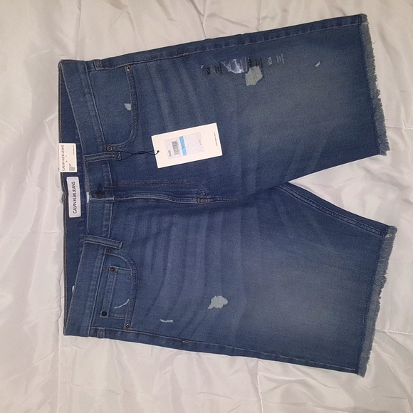 Calvin Klein Jean shorts - Picture 1 of 4